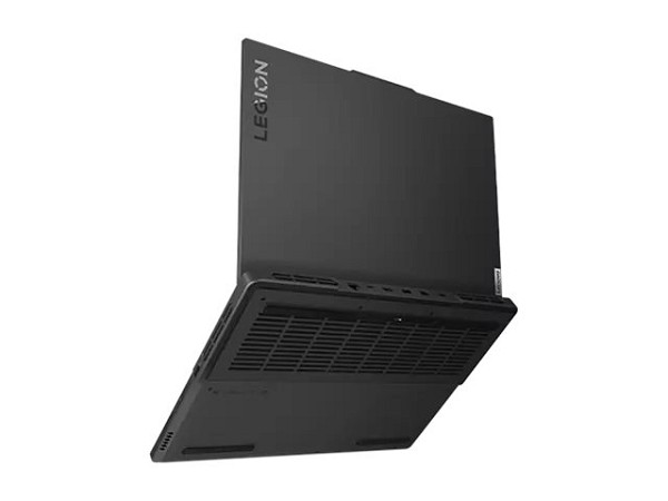 Lenovo Legion Pro 5 16ARX8 - 40.6 cm (16") - Ryzen innen