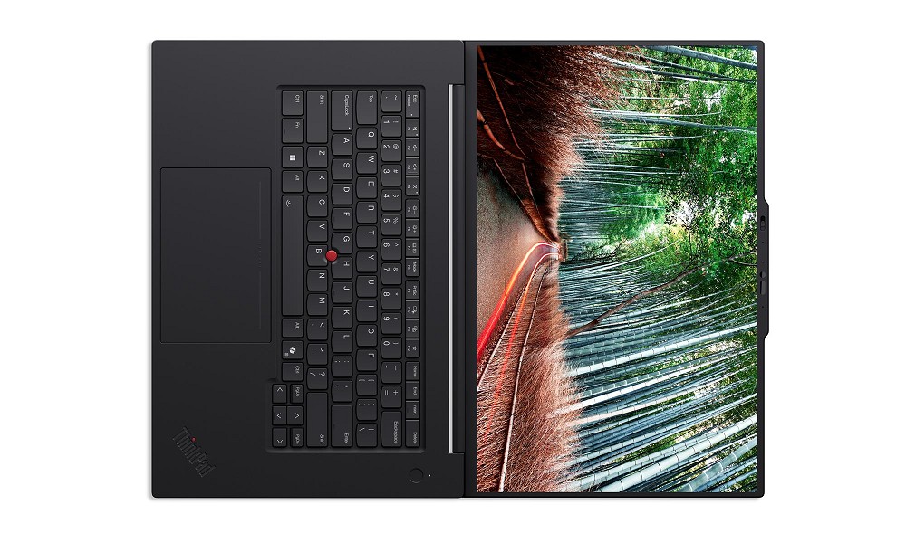 Lenovo ThinkPad P1 Gen 8 – 16", Intel Core Ultra 7 255H, 64  hinten