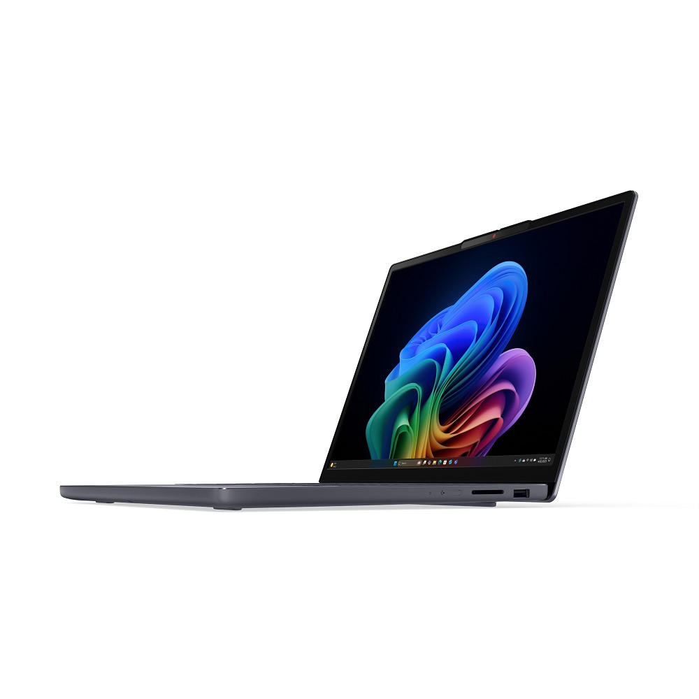 Lenovo IdeaPad Slim 3 15Q8X10 Copilot+ PC Snapdrag vorn links